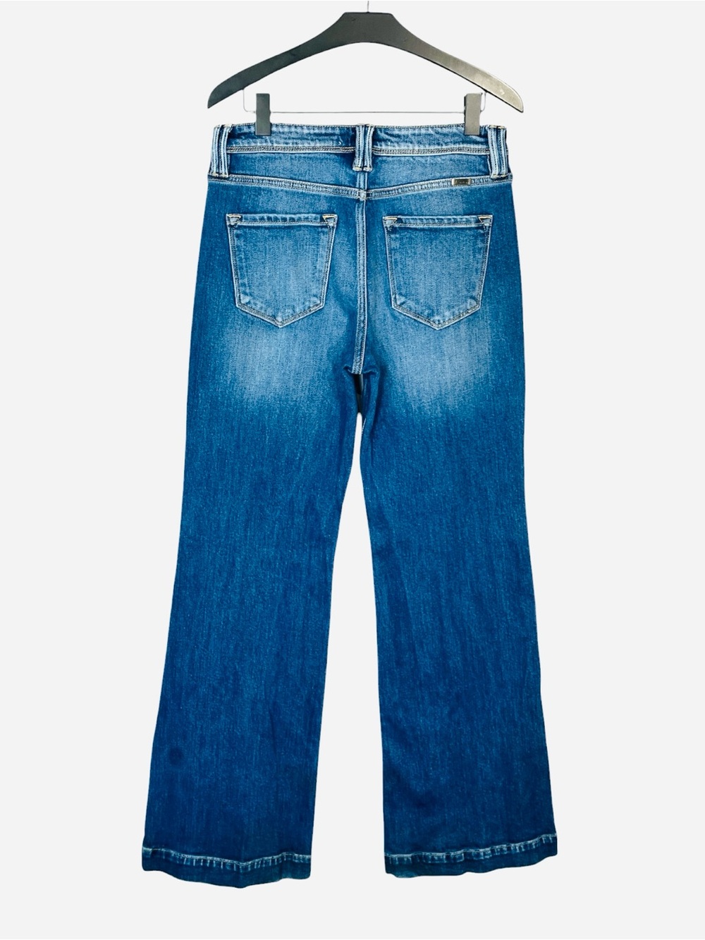 Kancan Holly High Rise Trouser Hem Flare Jeans
Medium Blue Wash Size 9/28 - Picture 8 of 10